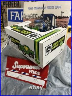 1/8 Scale Models John Deere 6x4 Gator