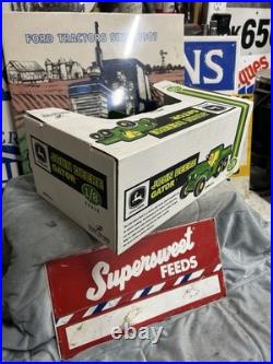 1/8 Scale Models John Deere 6x4 Gator