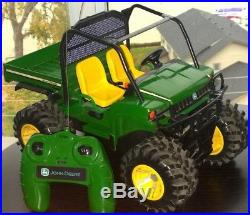 Awesome Works John Deere ERTL RC Gator Farm Tractor 2008 With Remote Control 1/8