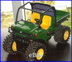 Awesome Works John Deere ERTL RC Gator Farm Tractor 2008 With Remote Control 1/8